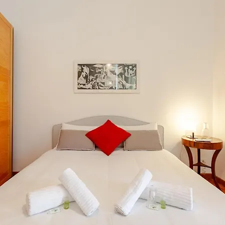 Appartement Luxury Penthouse With Terrace By Spanish Steps