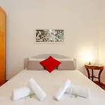 Апартаменты Luxury Penthouse With Terrace By Spanish Steps